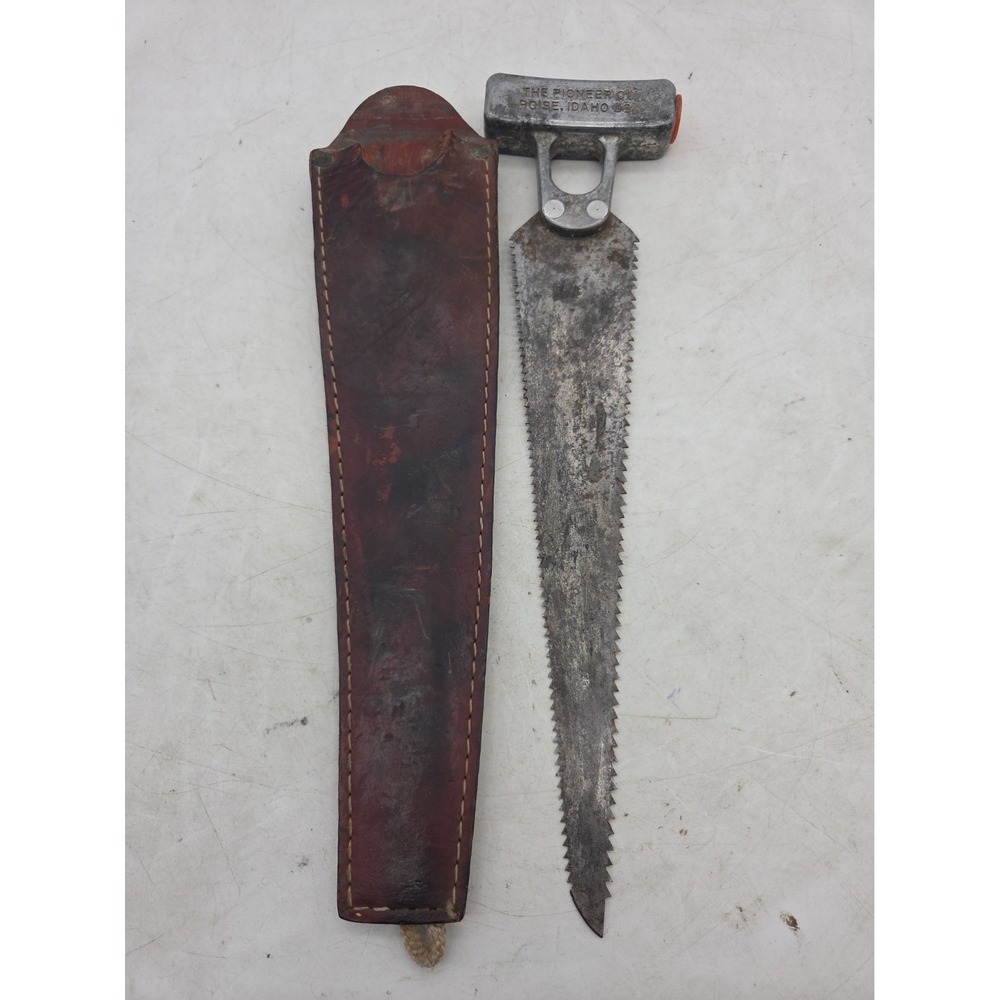KNAPP SPORT SAW The Pioneer Co. Hunting Bone Saw / Camping Saw w/ Leather Sheath